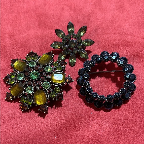 VTG Multicolor Rhinestone Brooch Set - Picture 1 of 1